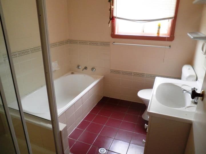7 Ratho Road, YOUNG NSW 2594, Young - Thumbnail 4