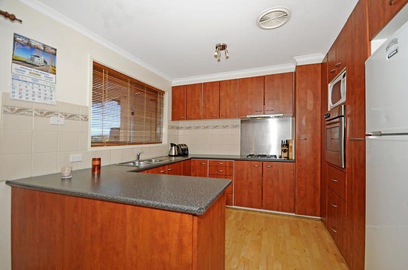 11 Phillipson Crescent, CALWELL ACT 2905, Calwell - Thumbnail 5