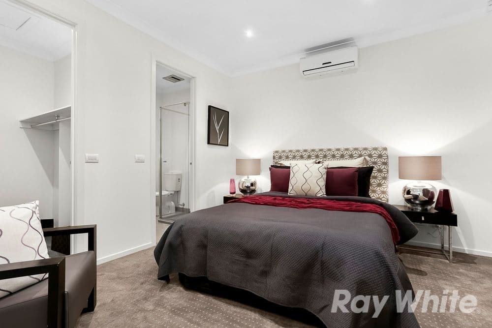 23 Montgomery Avenue, Mount Waverley VIC 3149, Mount Waverley - Thumbnail 5