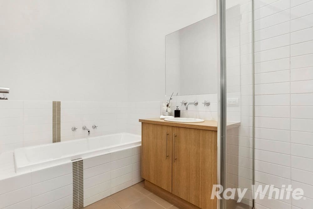 23 Montgomery Avenue, Mount Waverley VIC 3149, Mount Waverley - Thumbnail 7