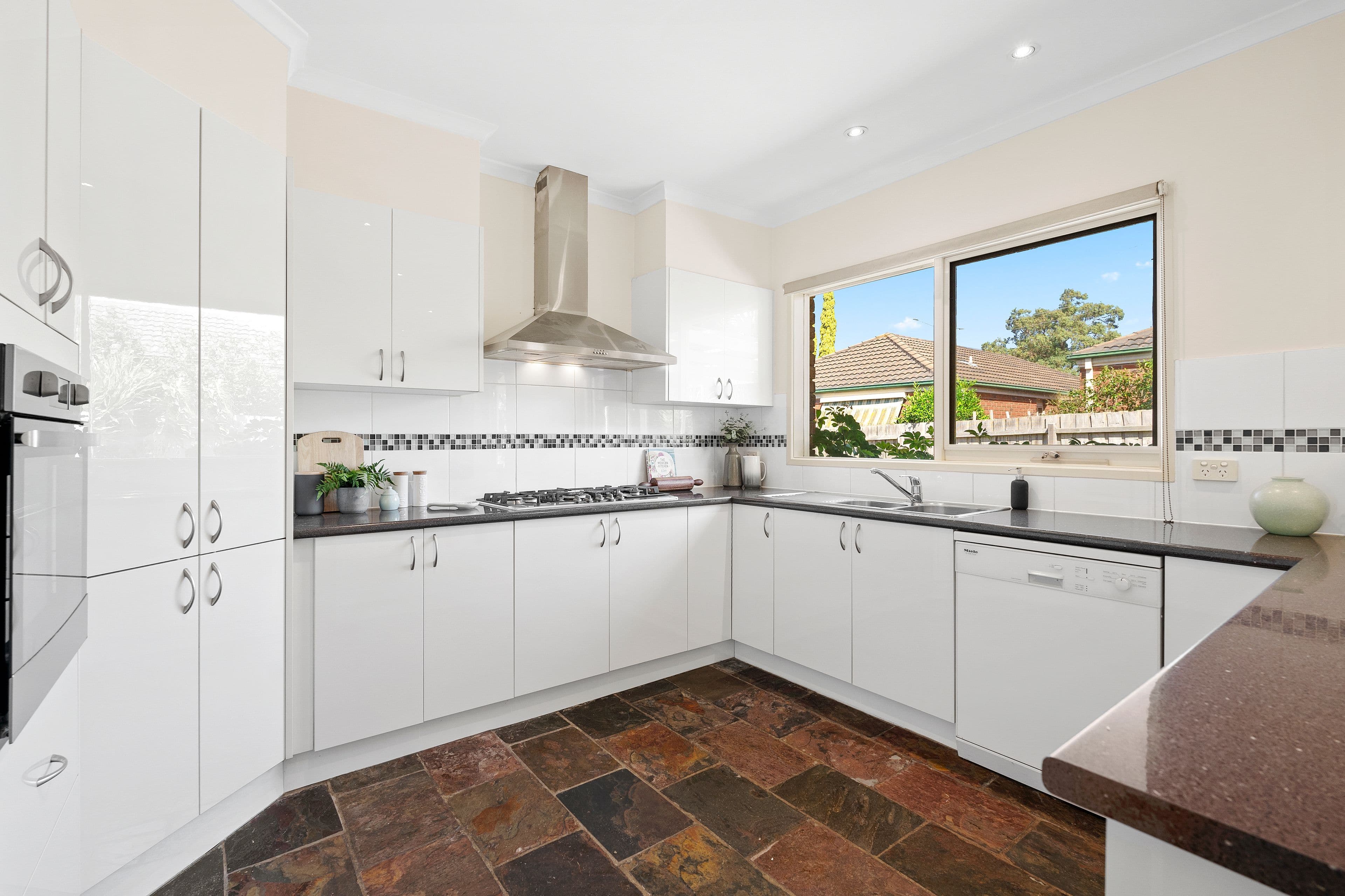 4 Karoo Road, Rowville VIC 3178, Rowville - Thumbnail 3