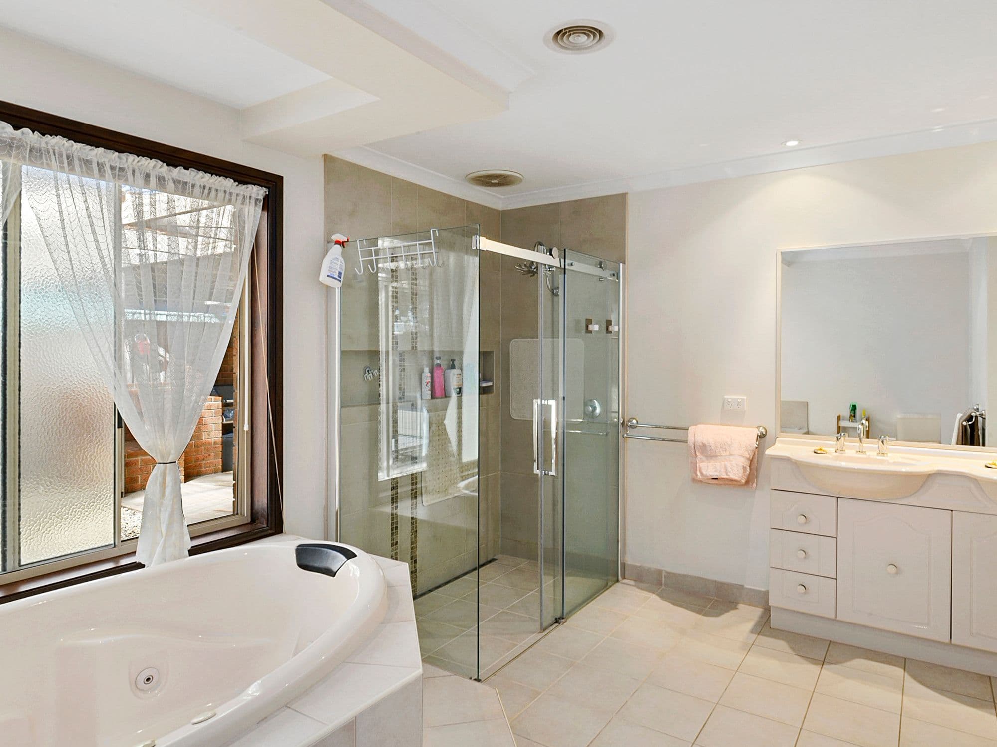 9 Bourke Drive, Benalla VIC 3672, Benalla - Thumbnail 5