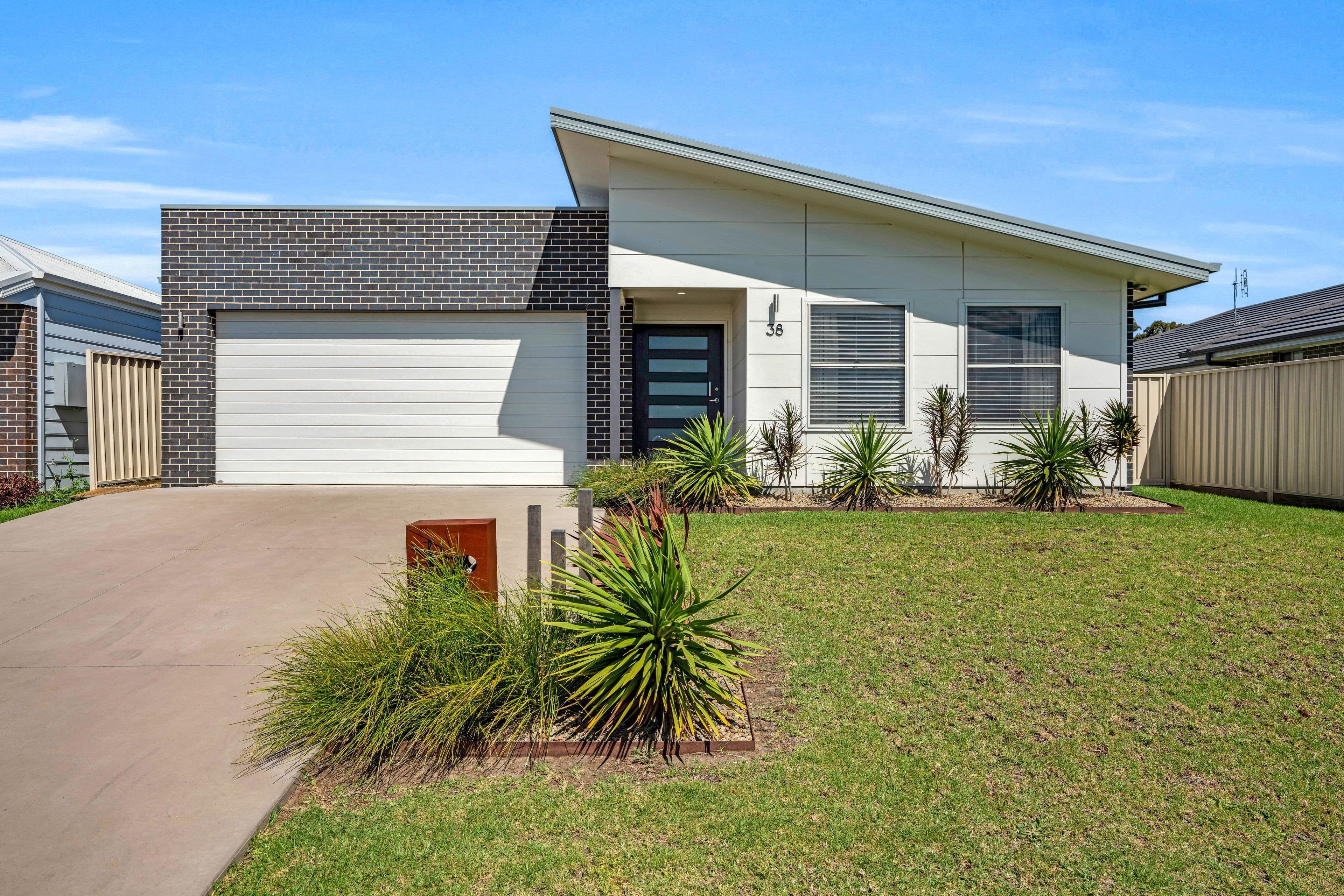 38 Jindalee Crescent, Nowra NSW 2541, Nowra - Image 1
