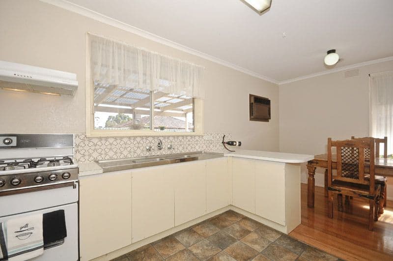 4 Zimmer Court, EPPING VIC 3076, Epping - Thumbnail 2