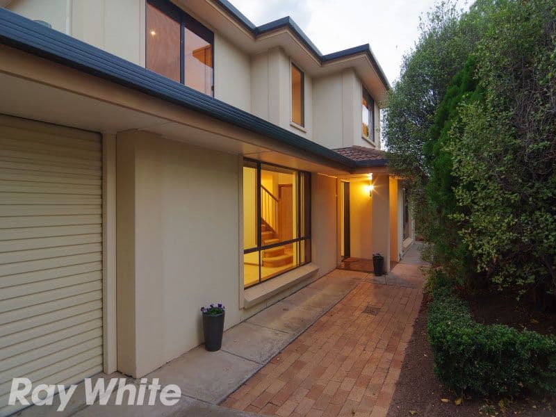 12 Lepena Crescent, HALLETT COVE SA 5158, Hallett Cove - Thumbnail 2