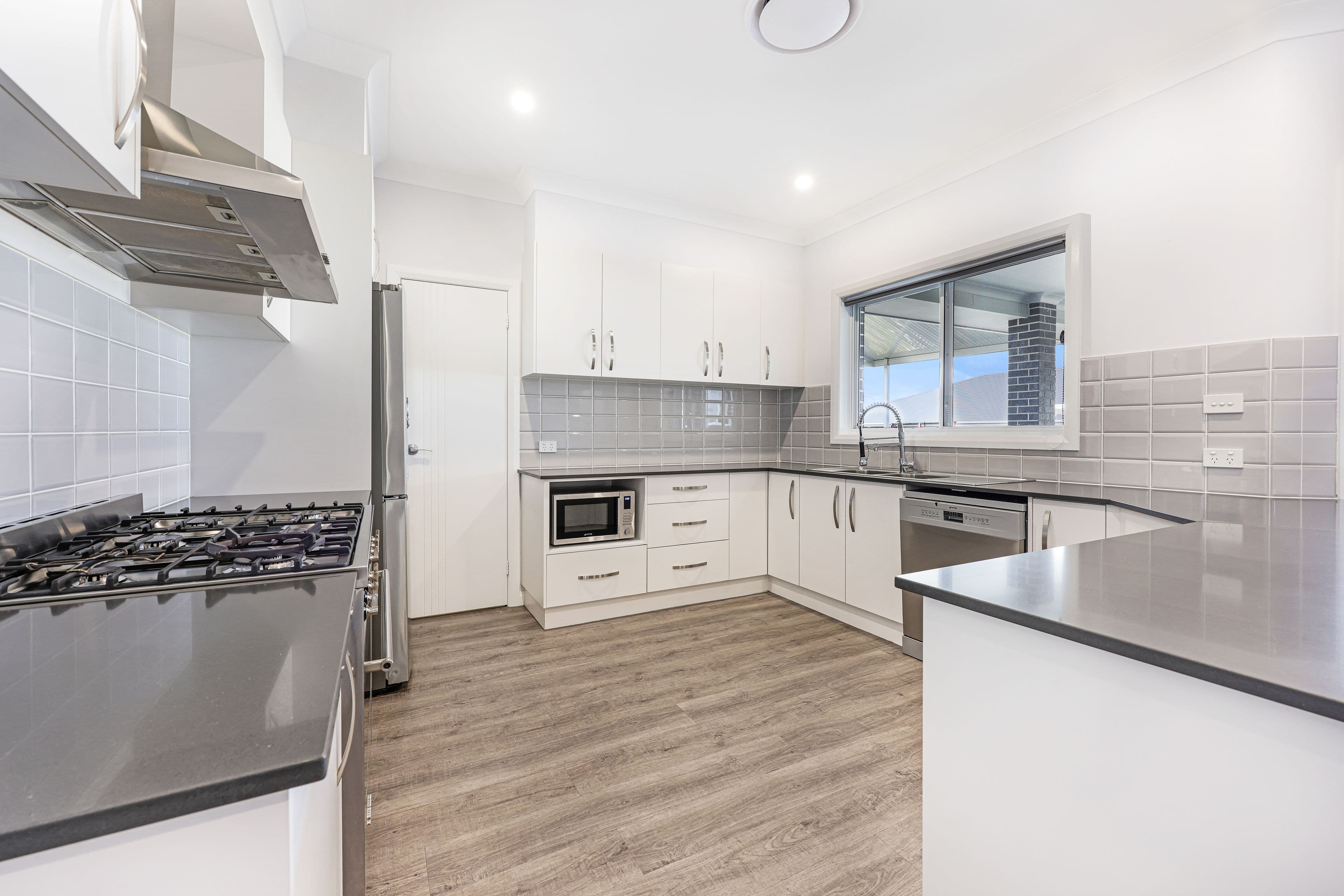 36 Mustang Close, Tamworth NSW 2340, Hillvue - Thumbnail 2