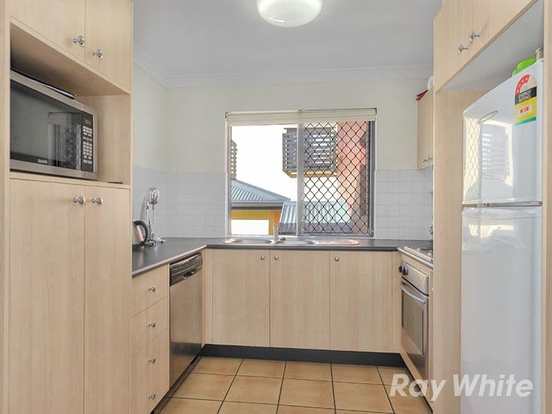 51 Hamson Terrace, NUNDAH QLD 4012, Nundah - Thumbnail 2