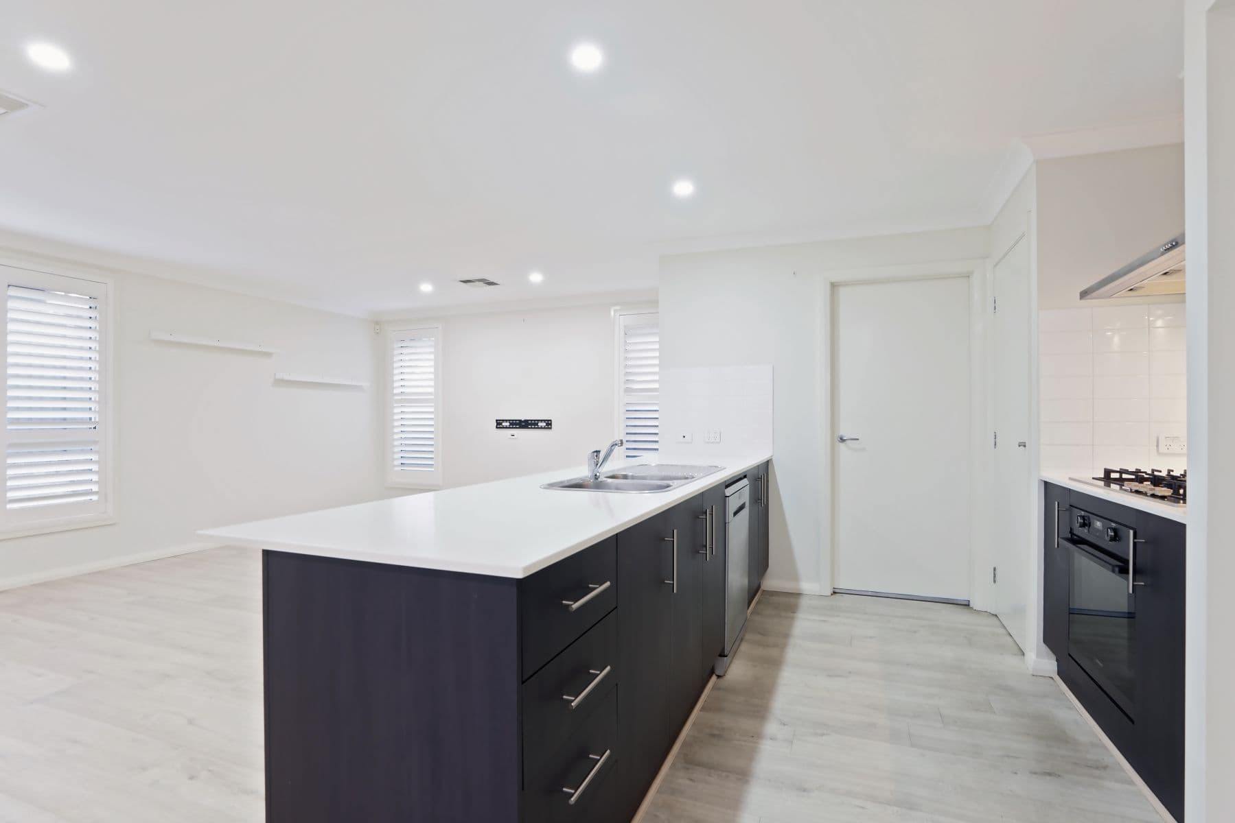 6 Garrison Road, JORDAN SPRINGS NSW 2747, Jordan Springs - Thumbnail 5
