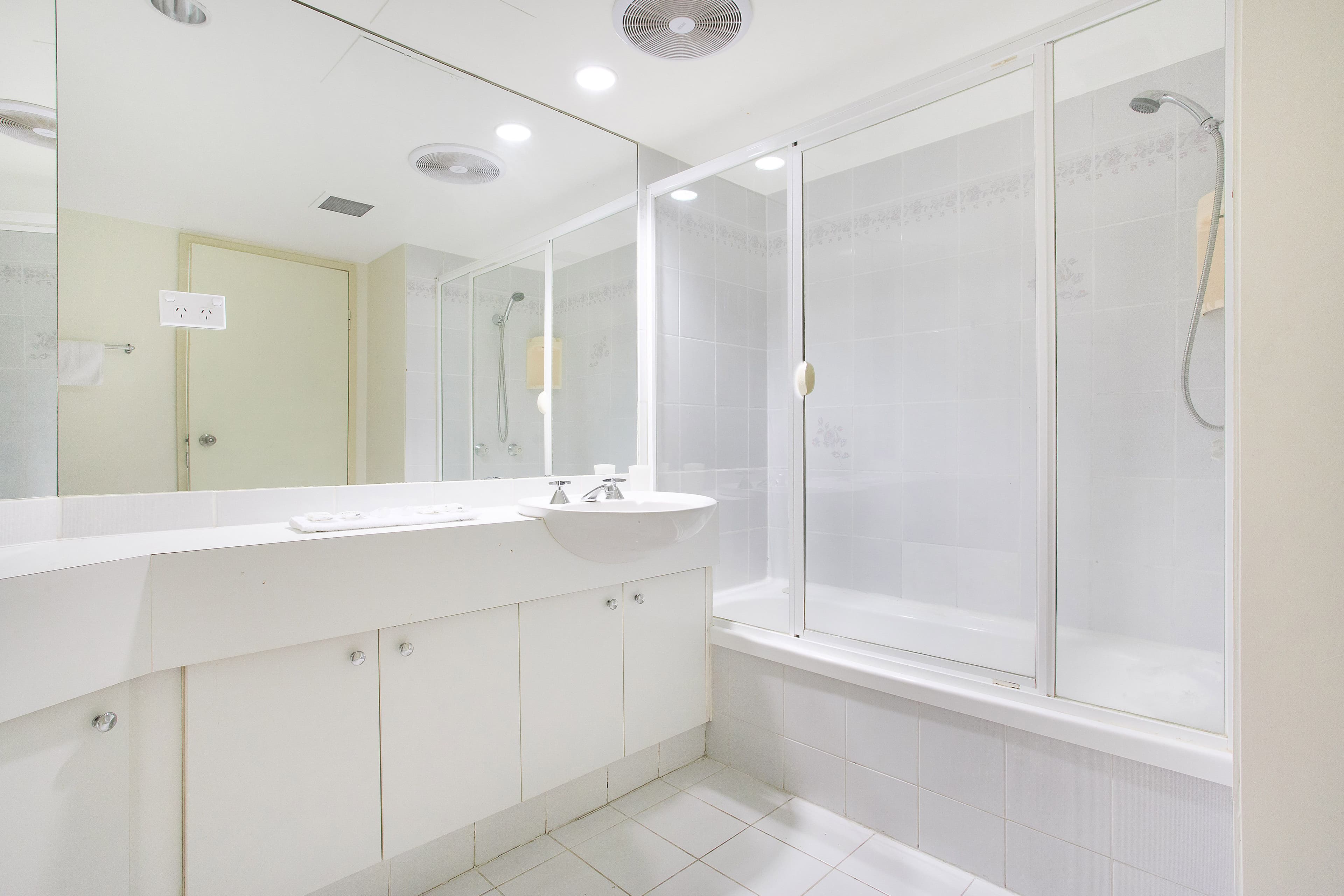 25-27 Peninsular Drive, Surfers Paradise QLD 4217, Surfers Paradise - Thumbnail 5