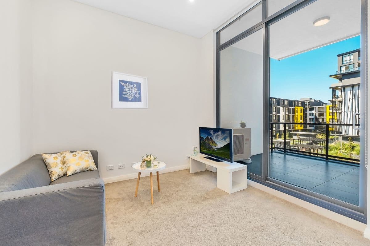 63 The Crescent, Ascot Vale, Ryde - Thumbnail 2