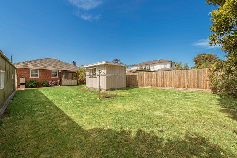 34 Calembeena Avenue, Hughesdale VIC 3166, Hughesdale - Thumbnail 4