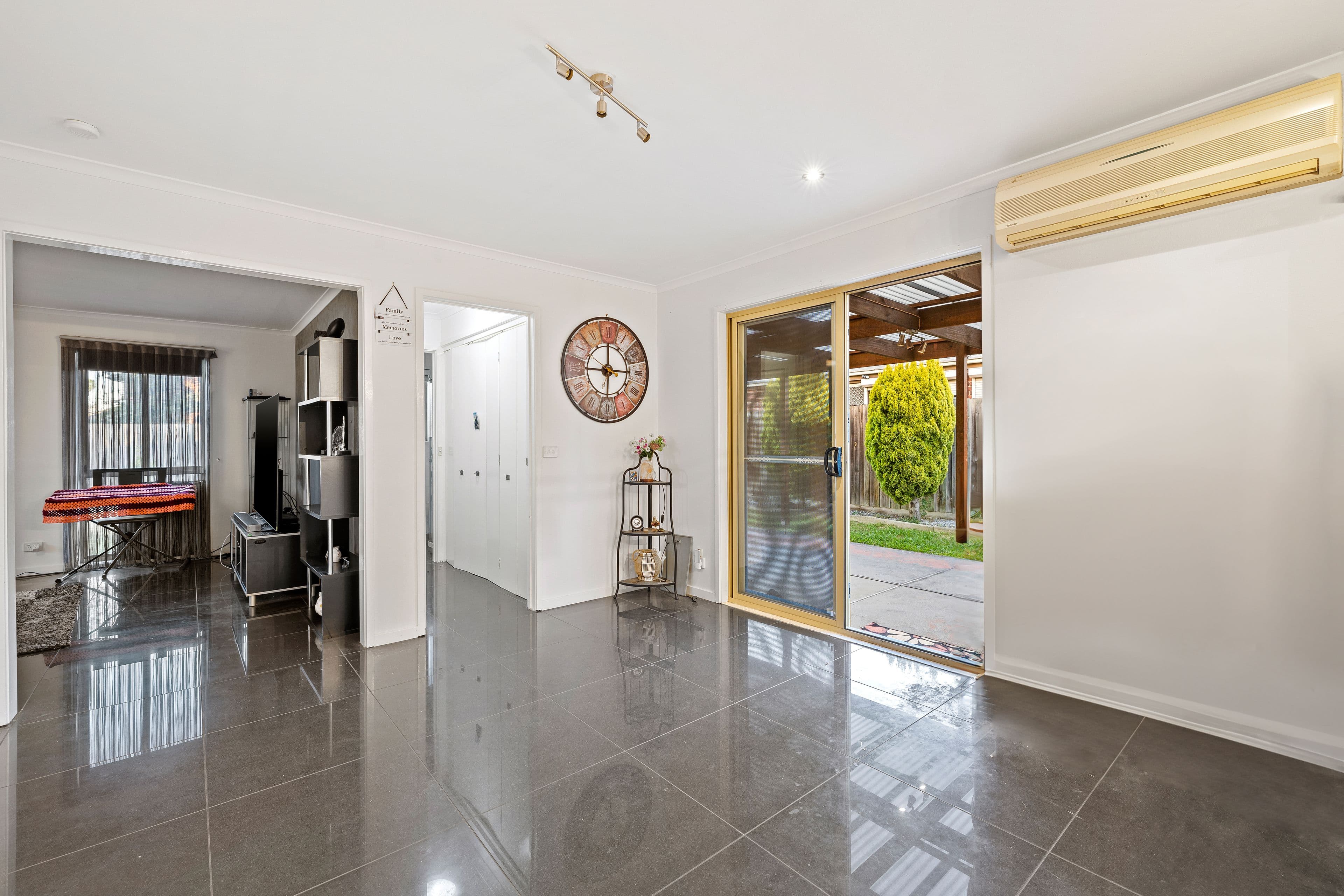 28 Mockridge Street, Wantirna South VIC 3152, Wantirna South - Thumbnail 5