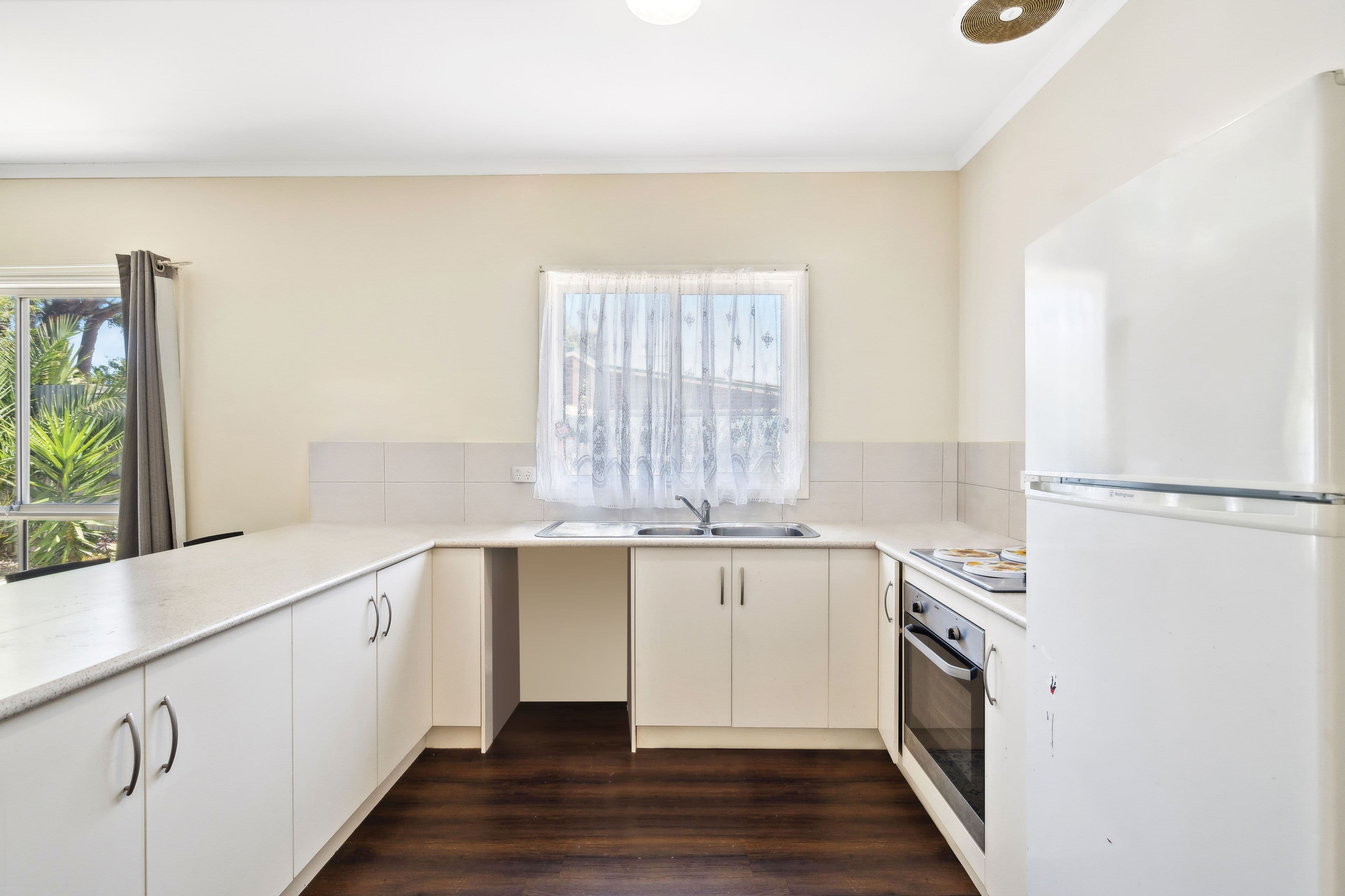 2 Owen Court, Christie Downs SA 5164, Christie Downs - Thumbnail 5