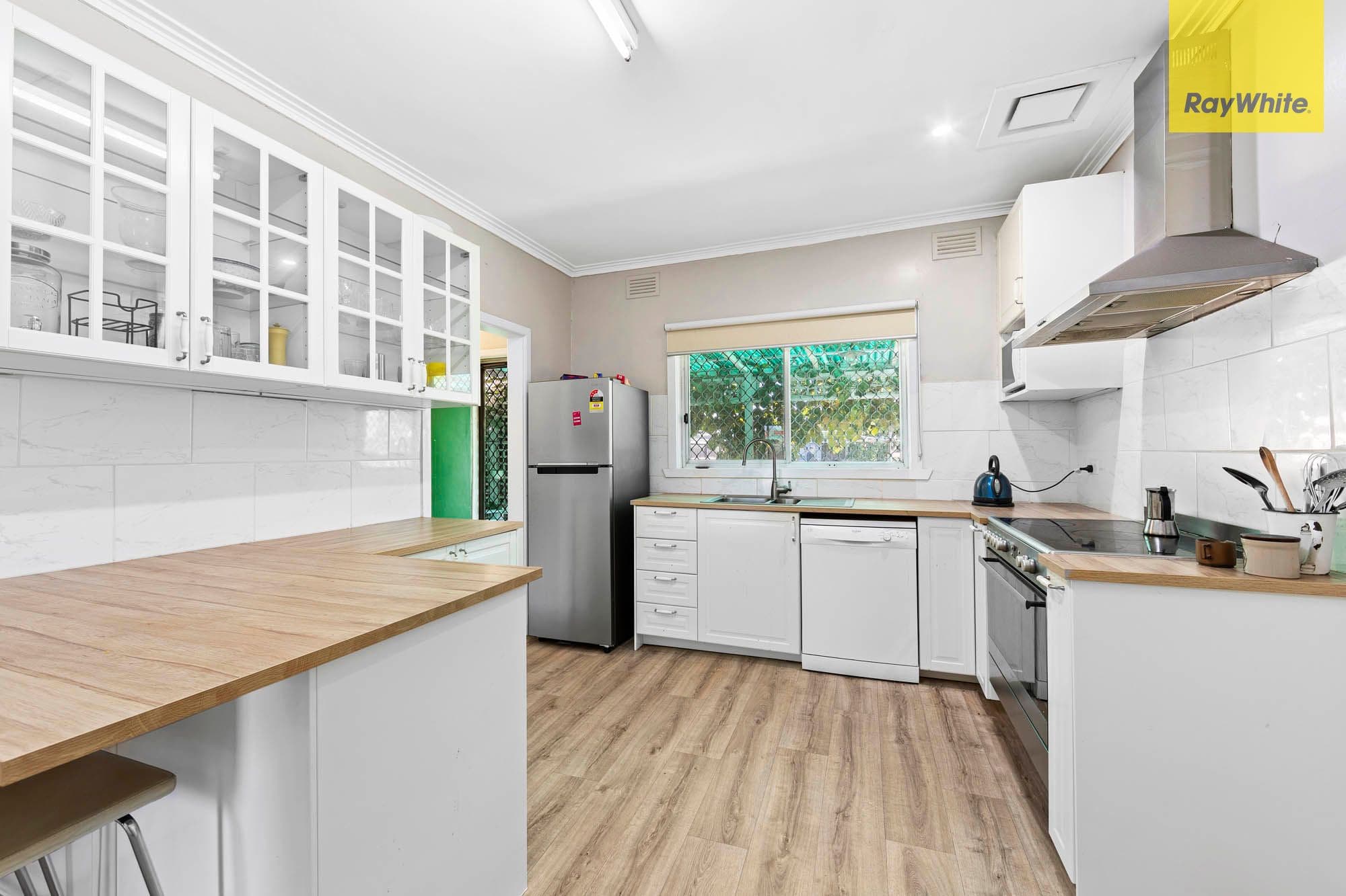 34 Warwick Road, Sunshine North VIC 3020, Sunshine North - Thumbnail 4