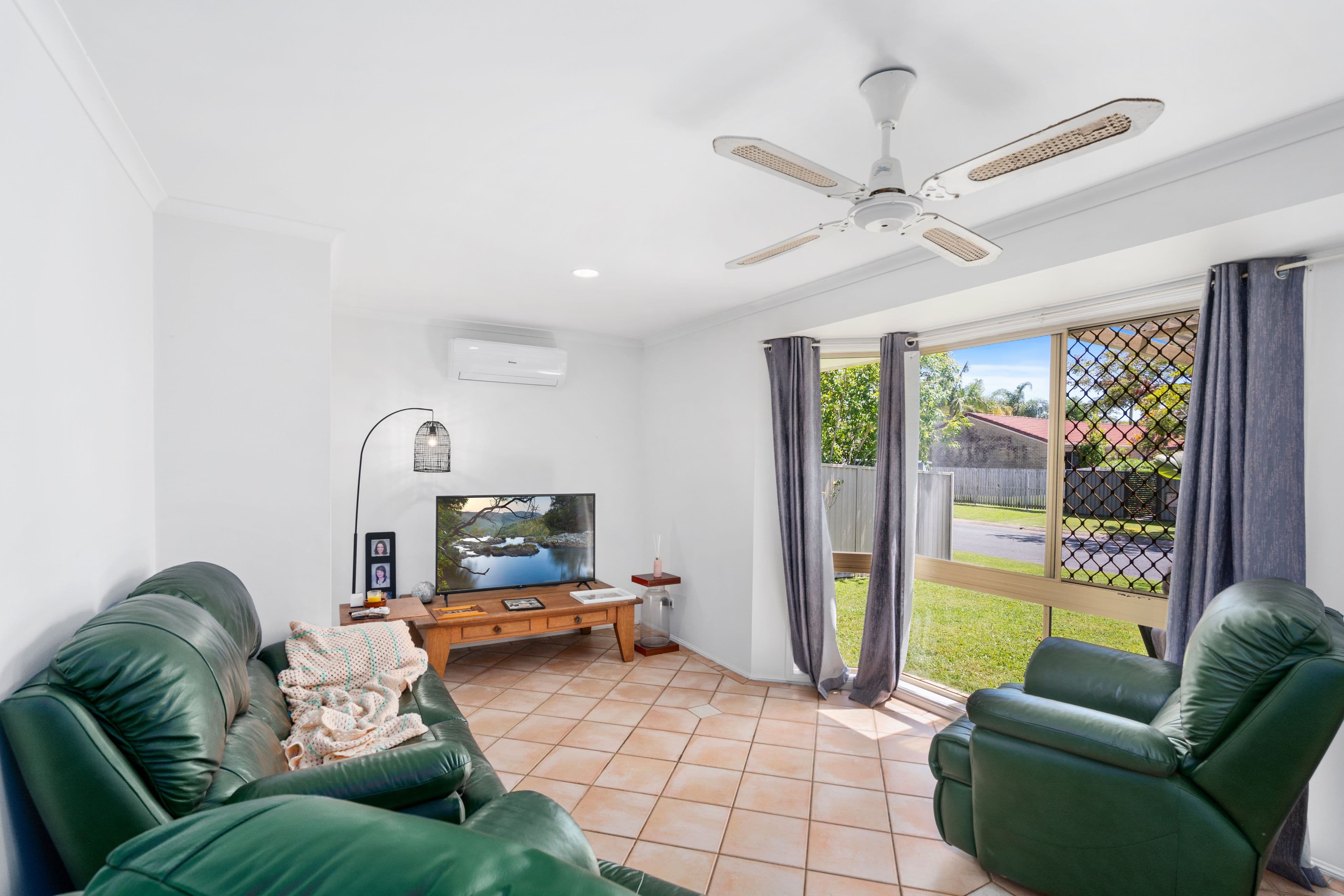 3 Stephanie Court, Labrador QLD 4215, Labrador - Thumbnail 3