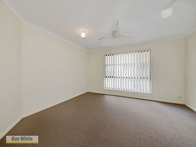 27 Hubner Drive, ROTHWELL QLD 4022, Rothwell - Thumbnail 4