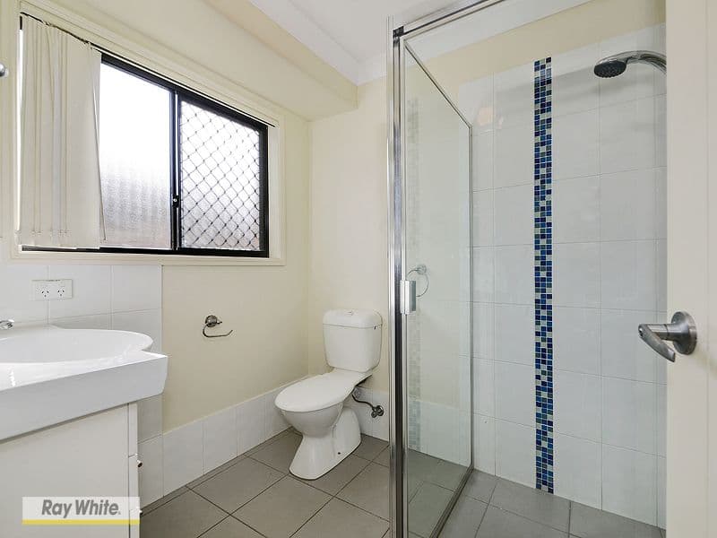 27 Hubner Drive, ROTHWELL QLD 4022, Rothwell - Thumbnail 8
