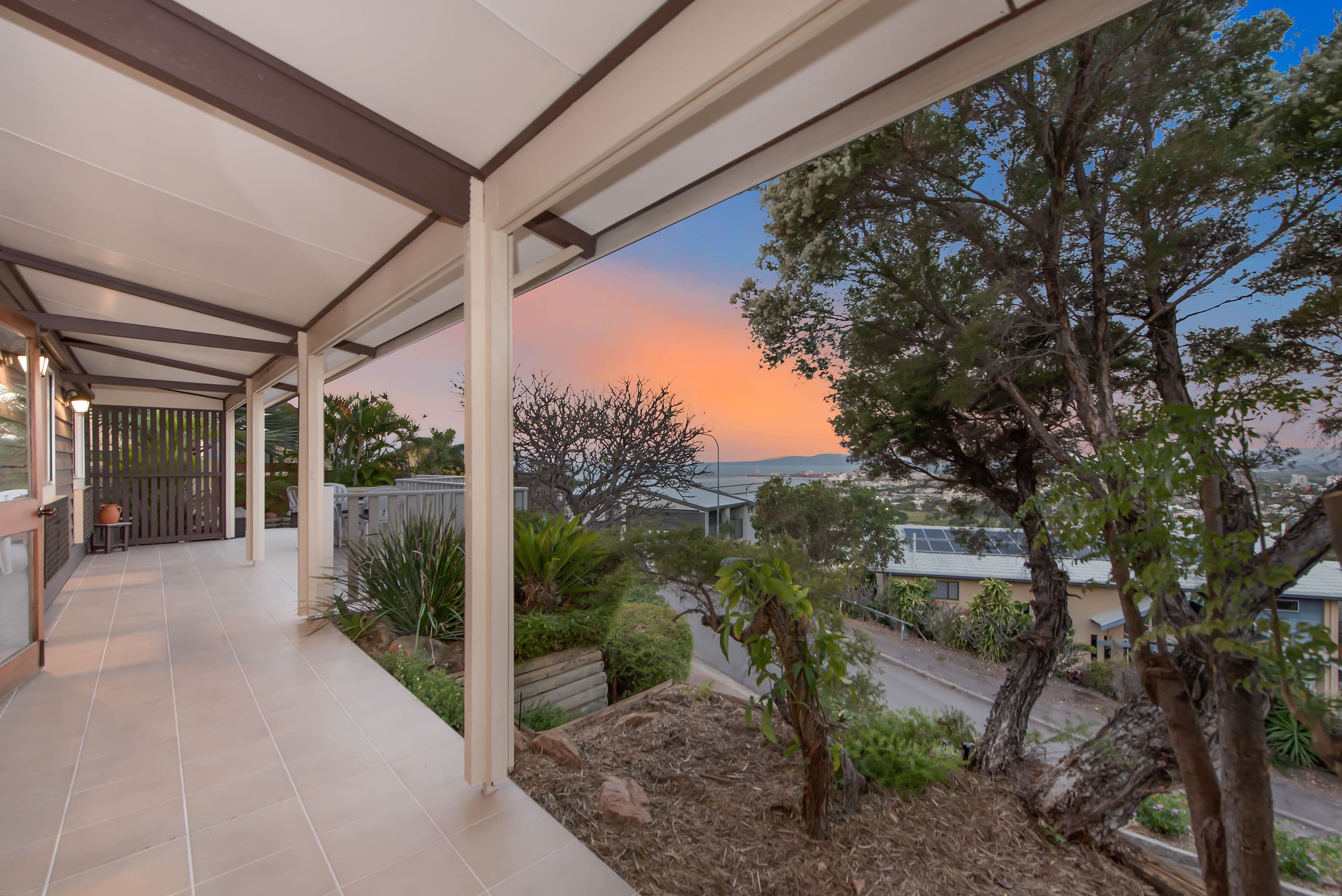 6 Cottesmore Crescent, Castle Hill QLD 4810, Castle Hill - Thumbnail 3