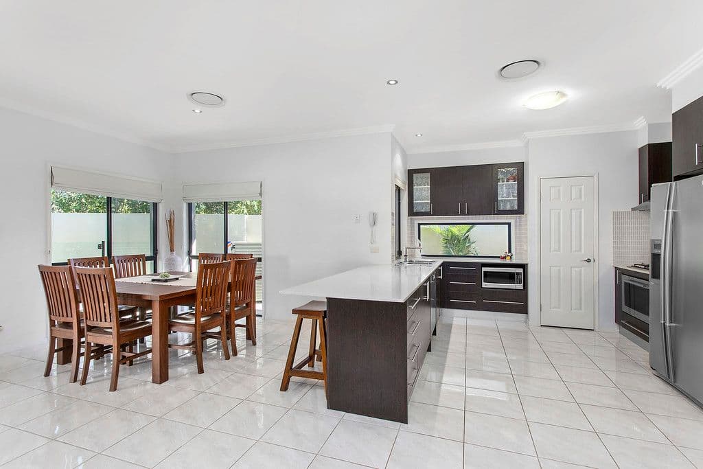 2857 Virginia Drive, Hope Island QLD 4212, Hope Island - Thumbnail 2