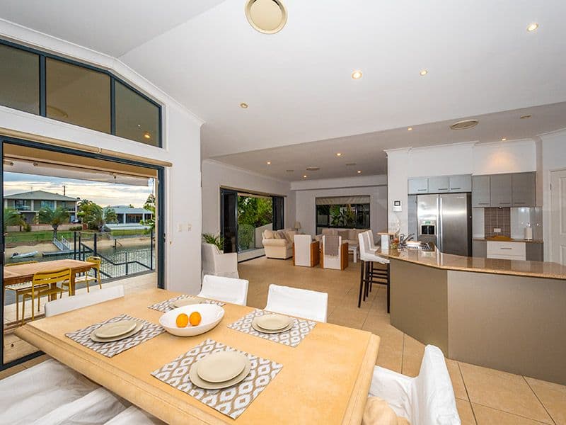21 Maureen Court, Broadbeach Waters QLD 4218, Broadbeach Waters - Thumbnail 5