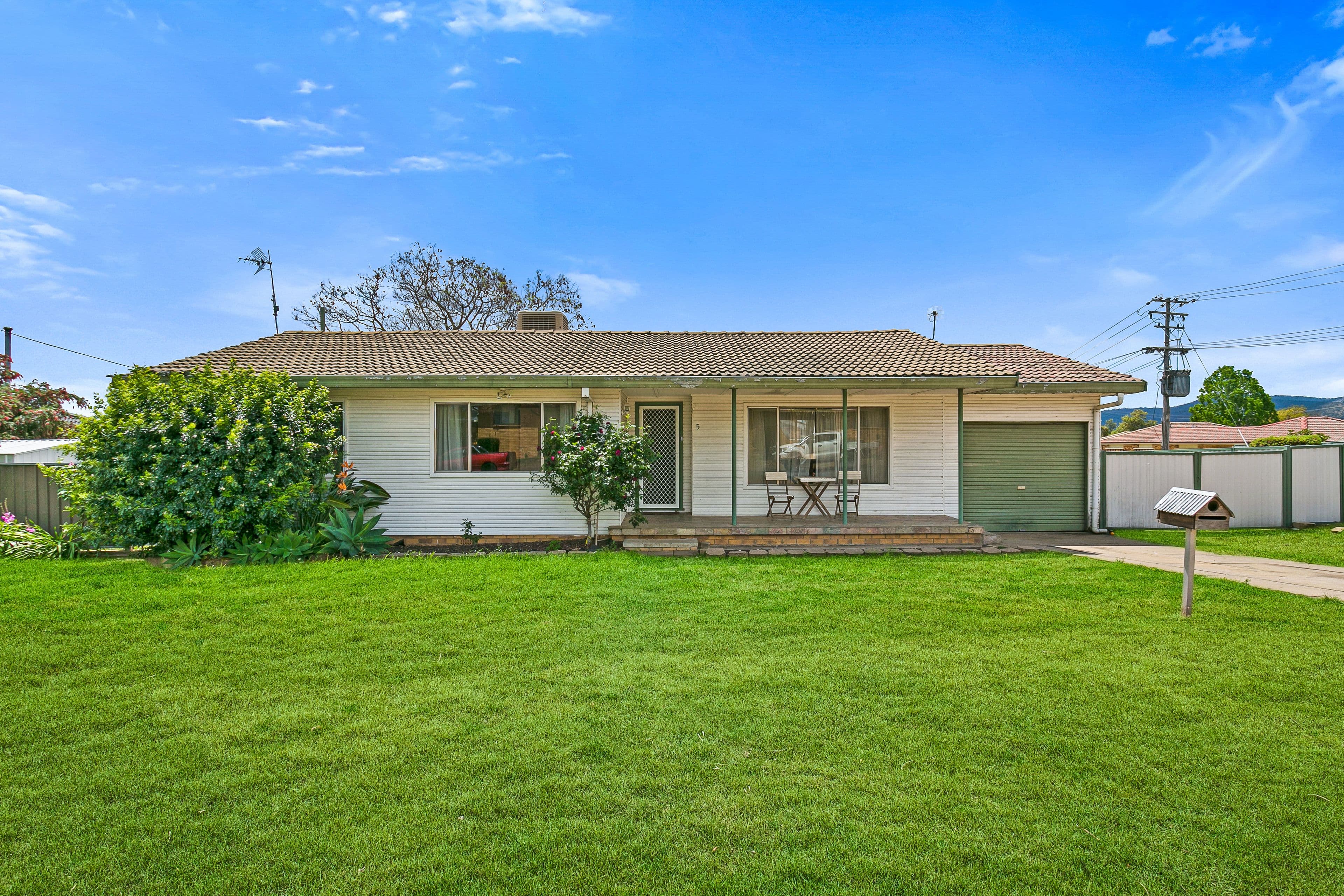 22 Willow Street, Tamworth NSW 2340, Tamworth - Image 1