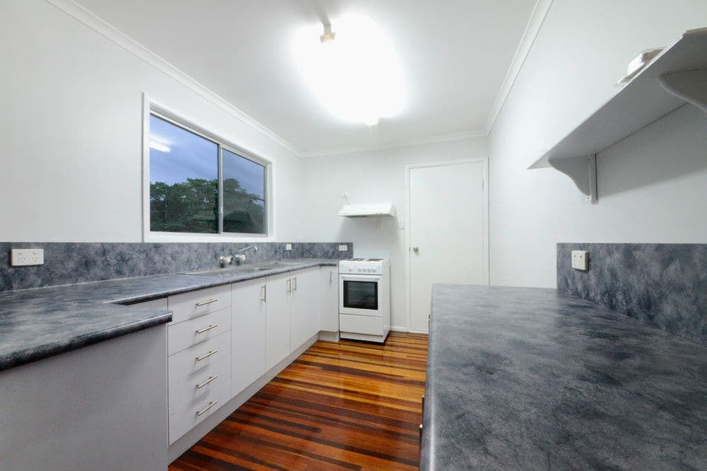 24 Stewart Drive, Cannonvale QLD 4802, Cannonvale - Thumbnail 3