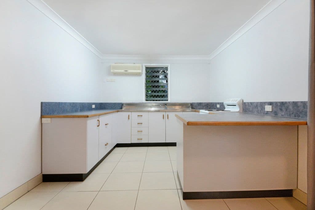 24 Stewart Drive, Cannonvale QLD 4802, Cannonvale - Thumbnail 6