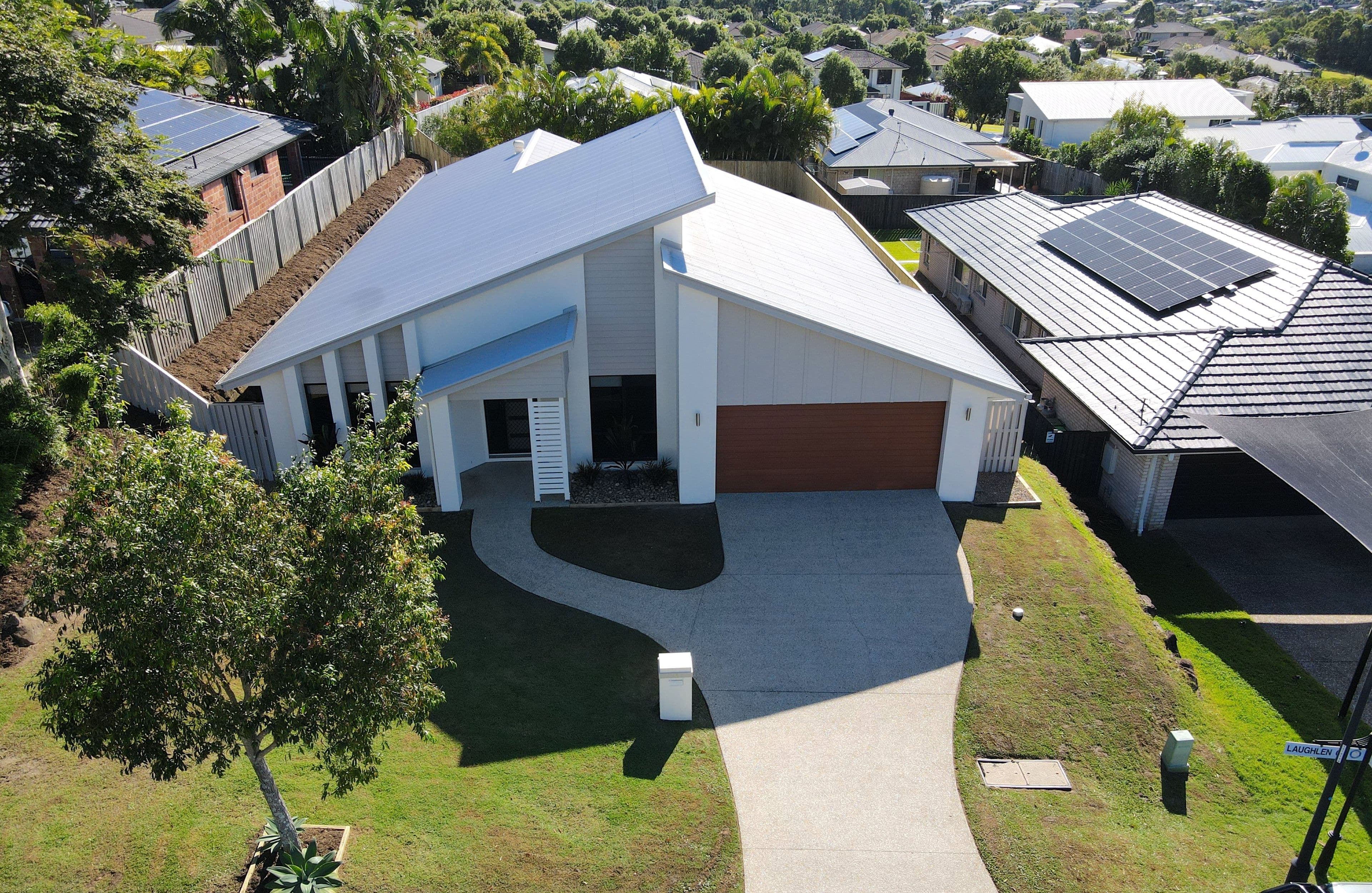 18 Laughlen Chase, Pacific Pines QLD 4211, Pacific Pines - Thumbnail 3
