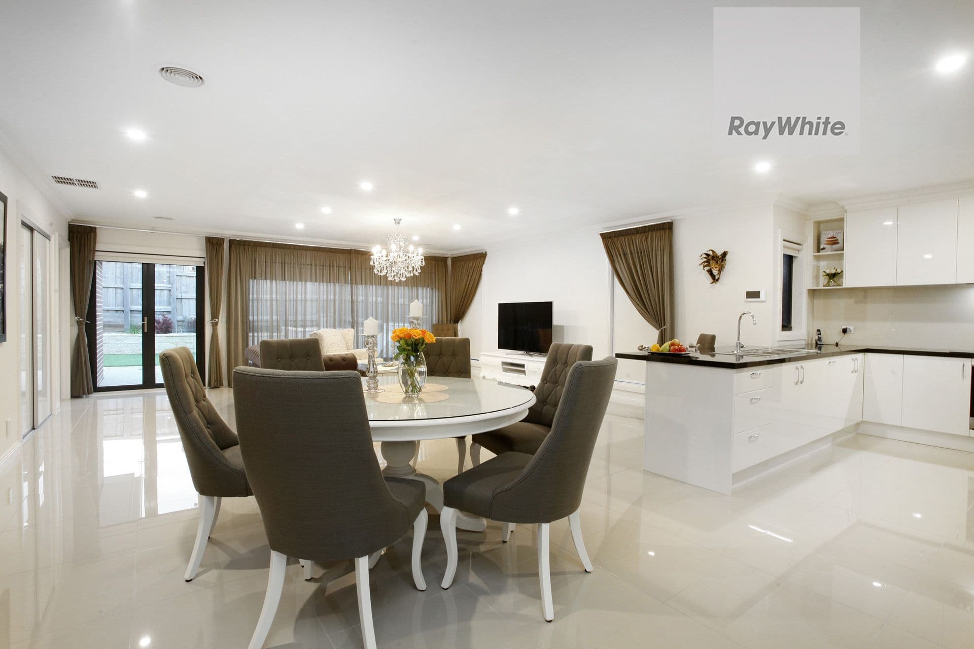1/2 Hammence Street, Glen Waverley, Glen Waverley - Thumbnail 4
