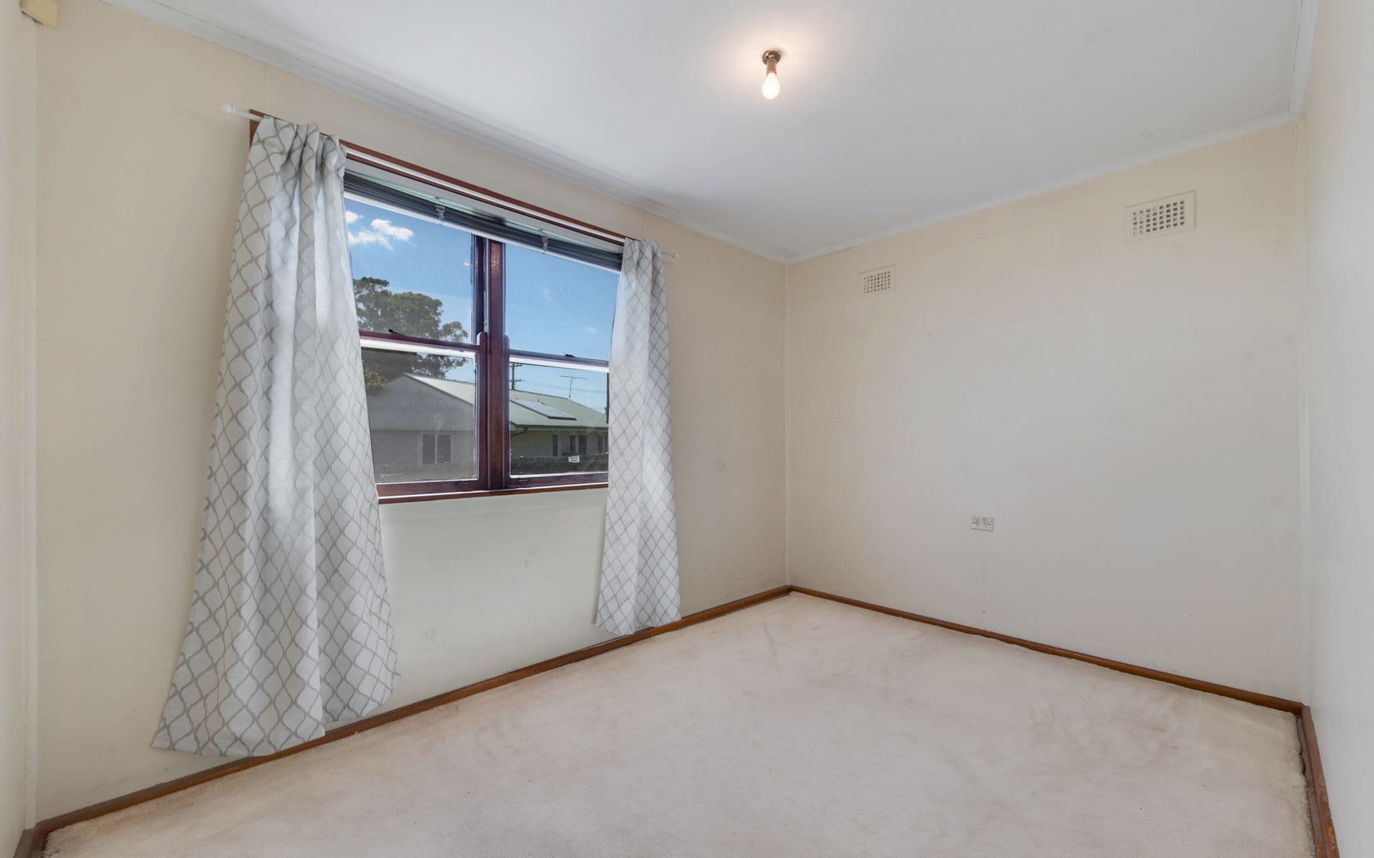 19 James Avenue, Lurnea NSW 2170, Lurnea - Thumbnail 6
