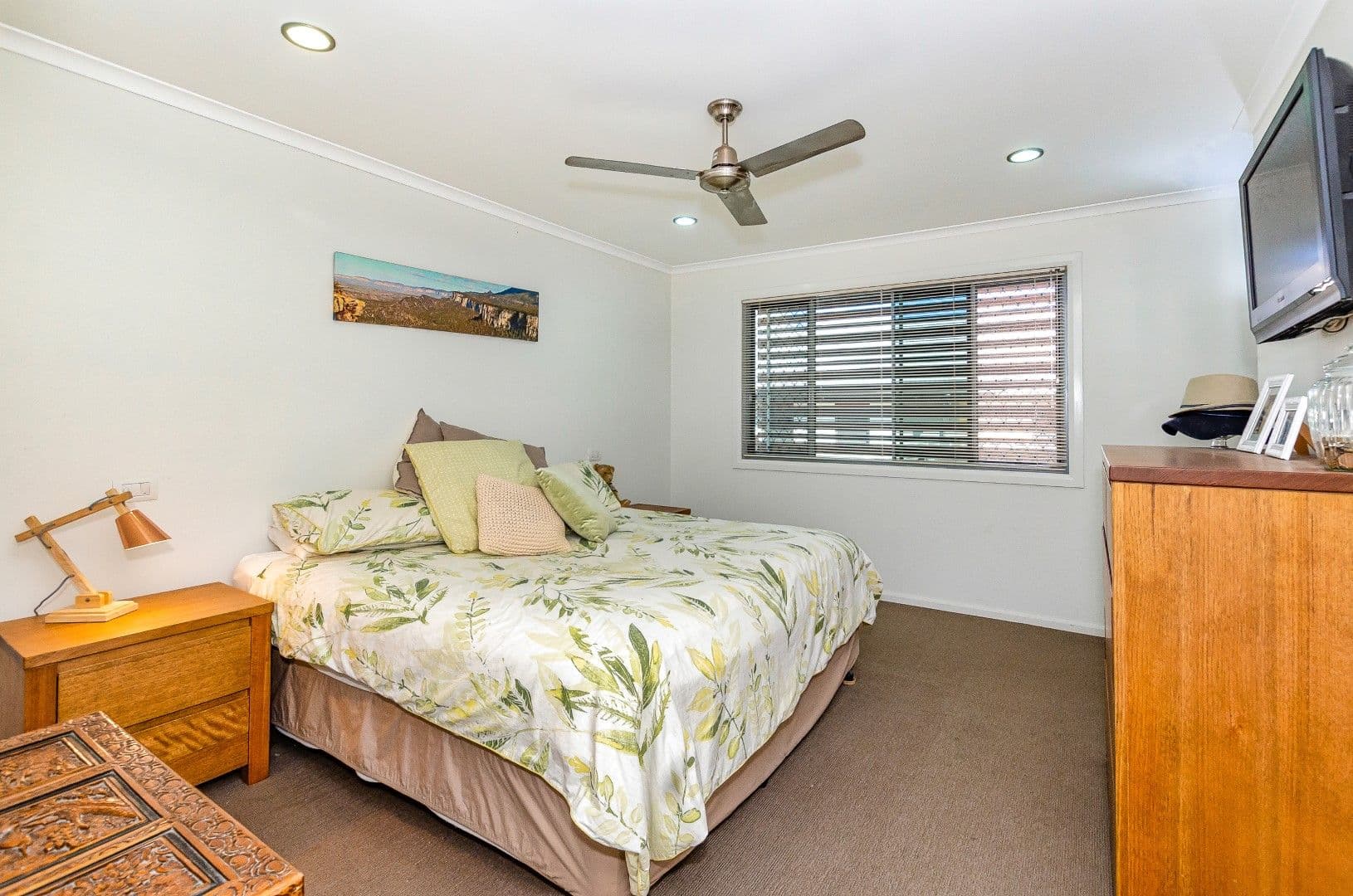 33 Grasstree Crescent, Kirkwood QLD 4680, Kirkwood - Thumbnail 8