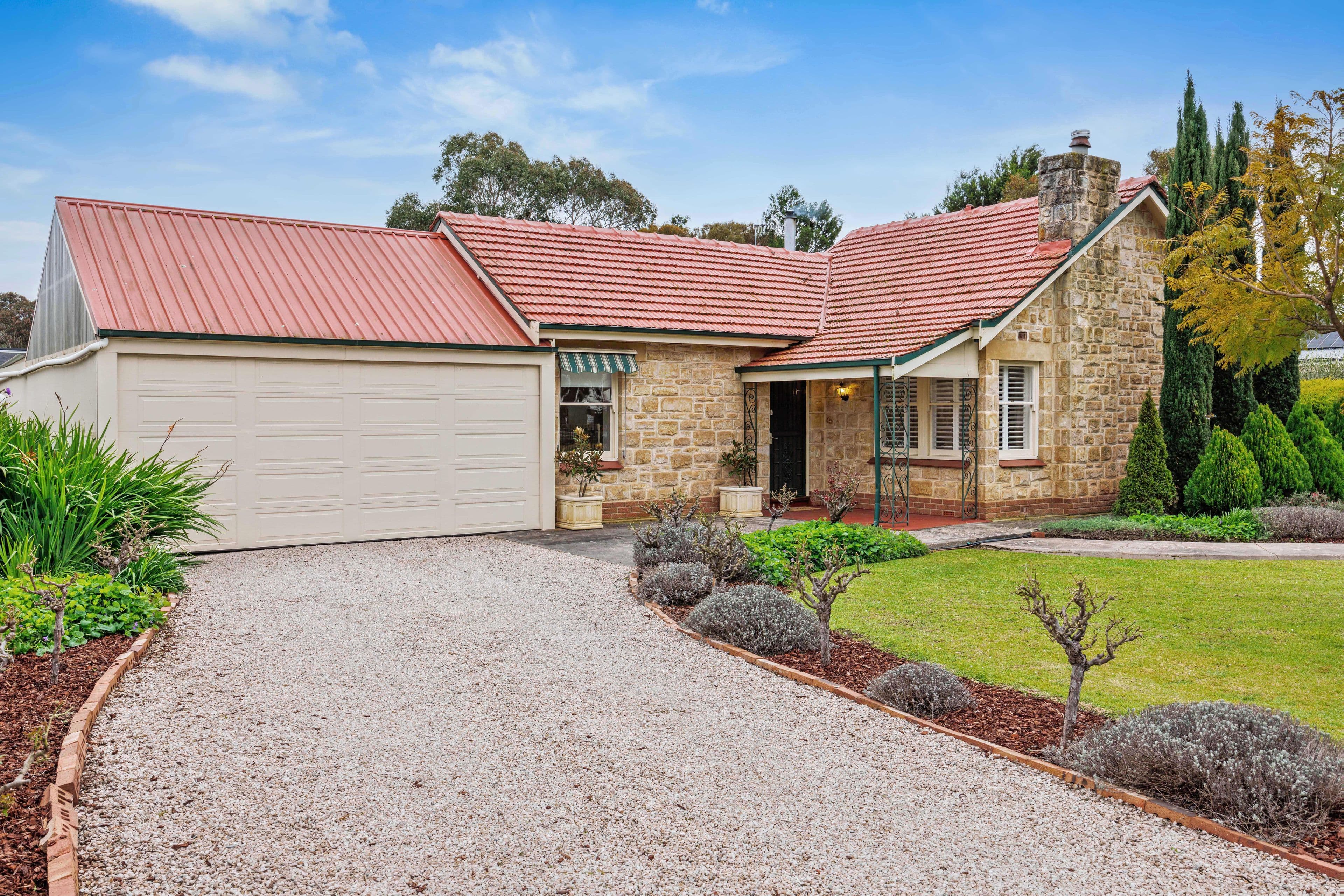 11 Ashbourne Road, Strathalbyn SA 5255, Strathalbyn - Thumbnail 2