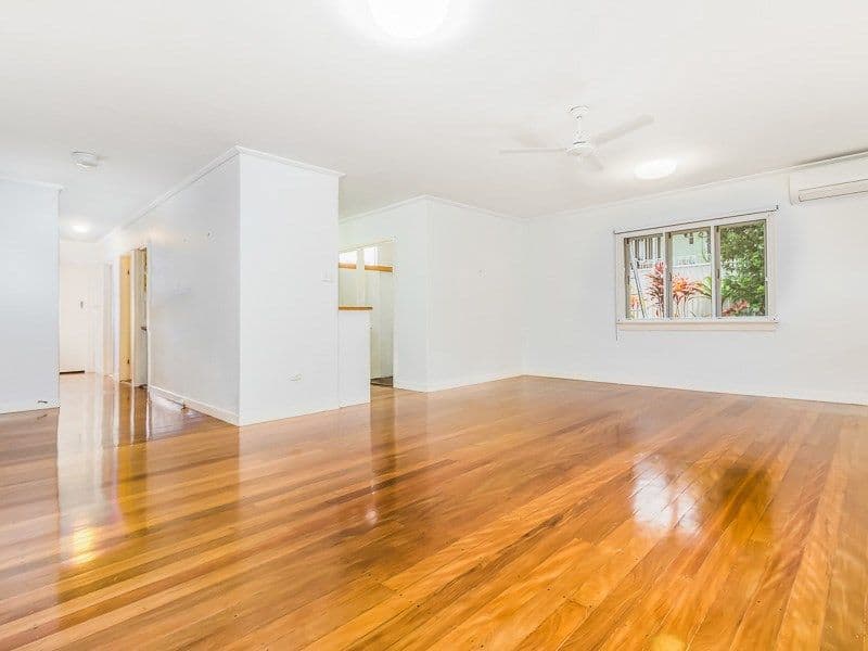 16 Croxley Street, Upper Mount Gravatt QLD 4122, Upper Mount Gravatt - Thumbnail 2