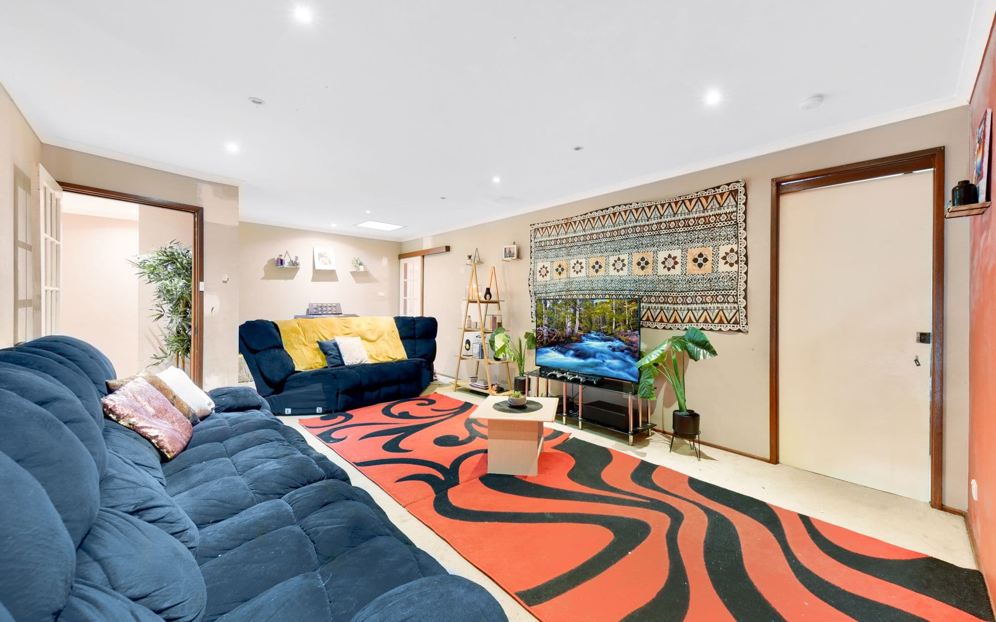 10 Singer Place, Ingleburn NSW 2565, Ingleburn - Thumbnail 2