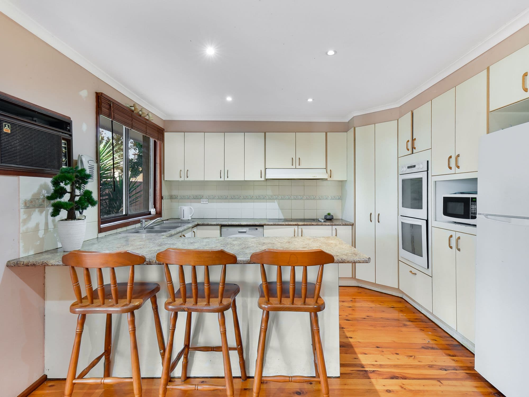 10 Singer Place, Ingleburn NSW 2565, Ingleburn - Thumbnail 4