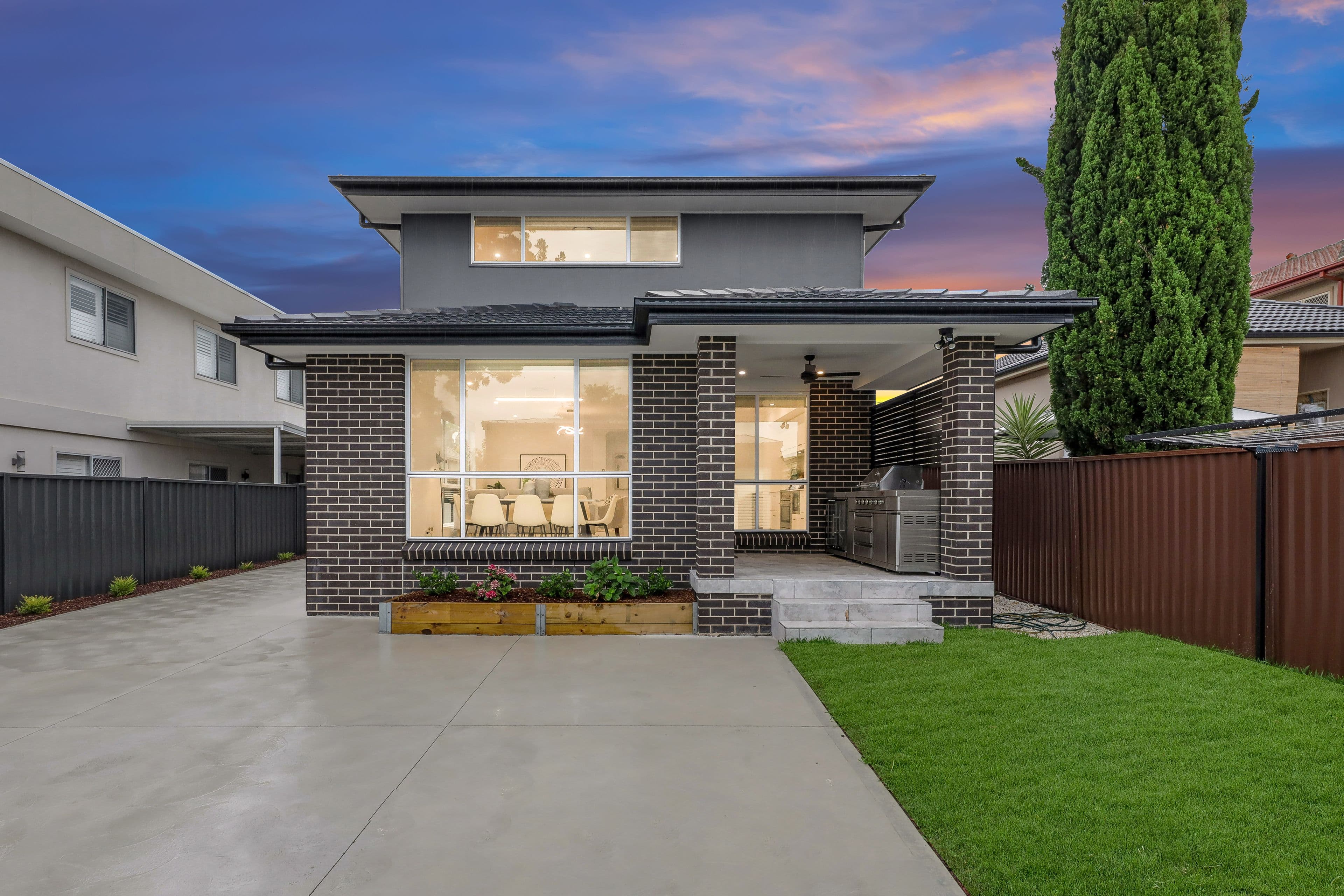 21 Hillcrest Avenue, Greenacre NSW 2190, Greenacre - Thumbnail 2