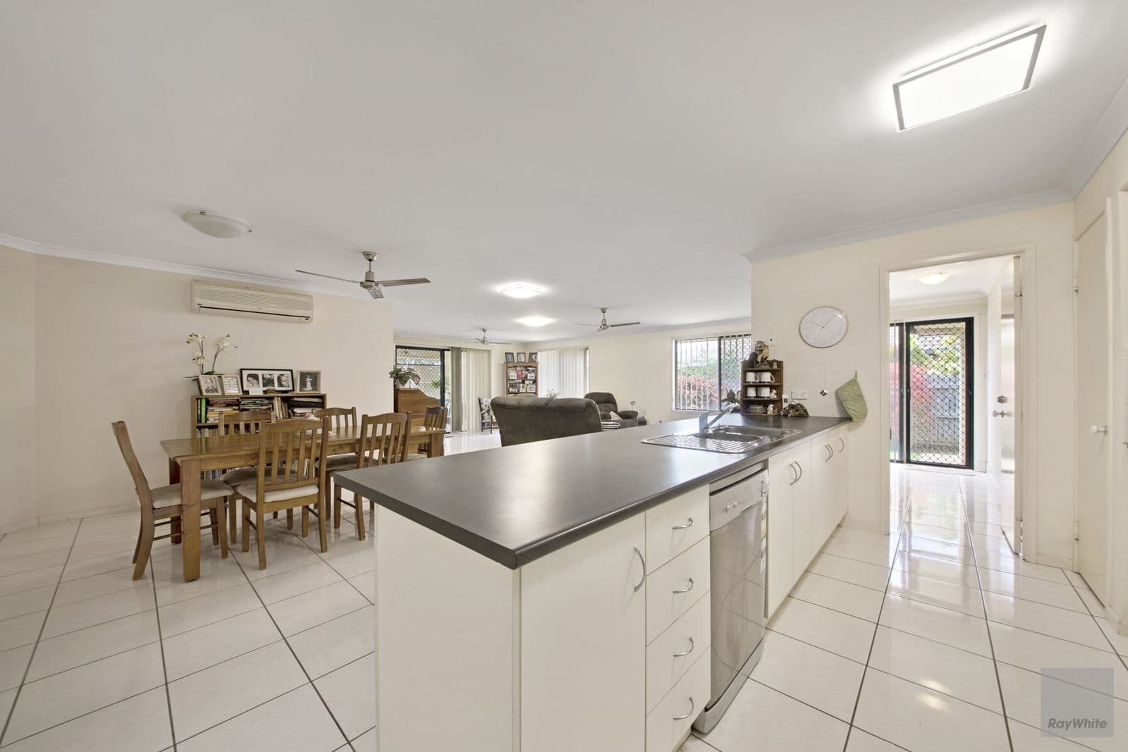 63 Bottlebrush Drive, Lammermoor QLD 4703, Lammermoor - Thumbnail 3