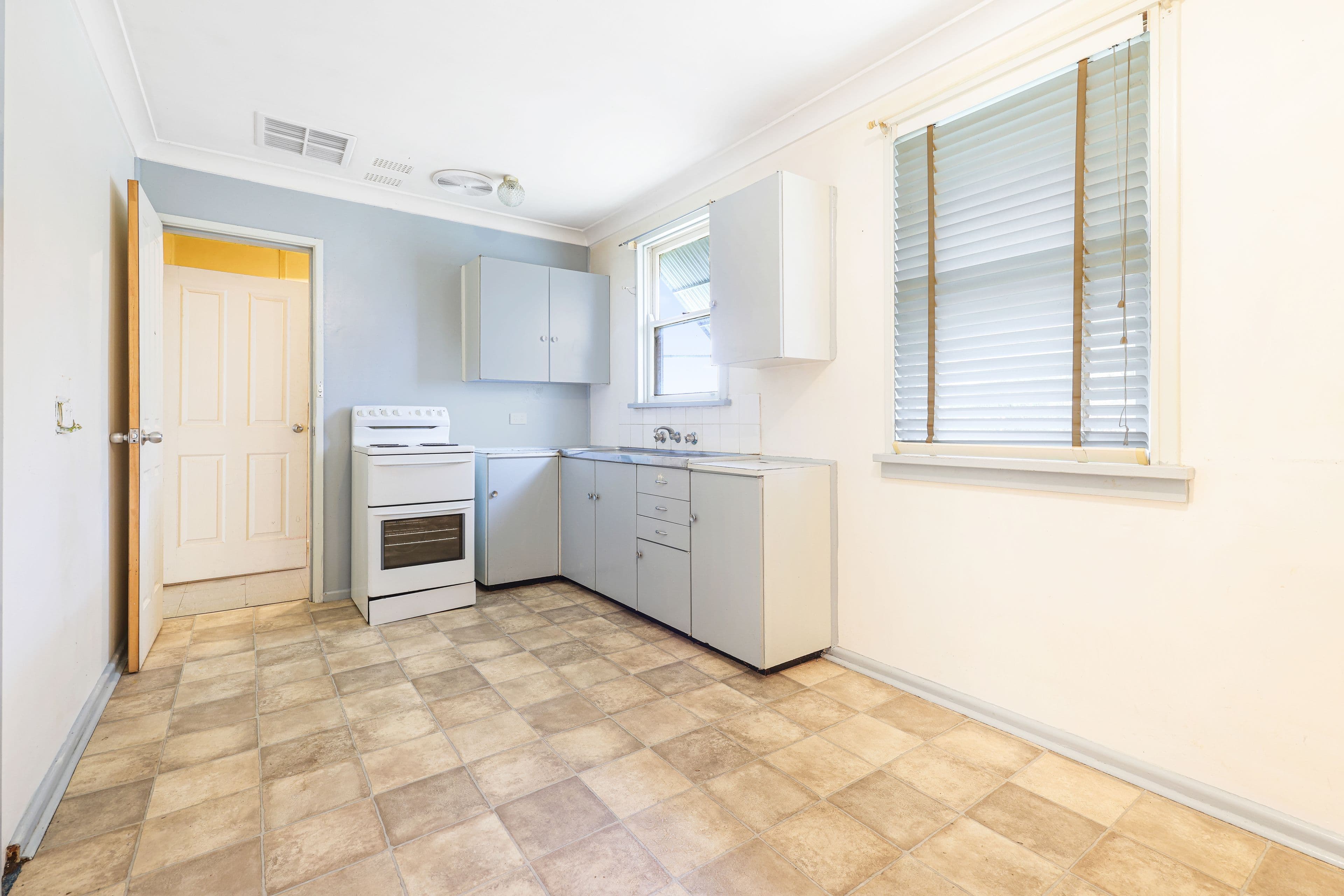 31 Mountview Crescent, Tamworth NSW 2340, Oxley Vale - Thumbnail 4