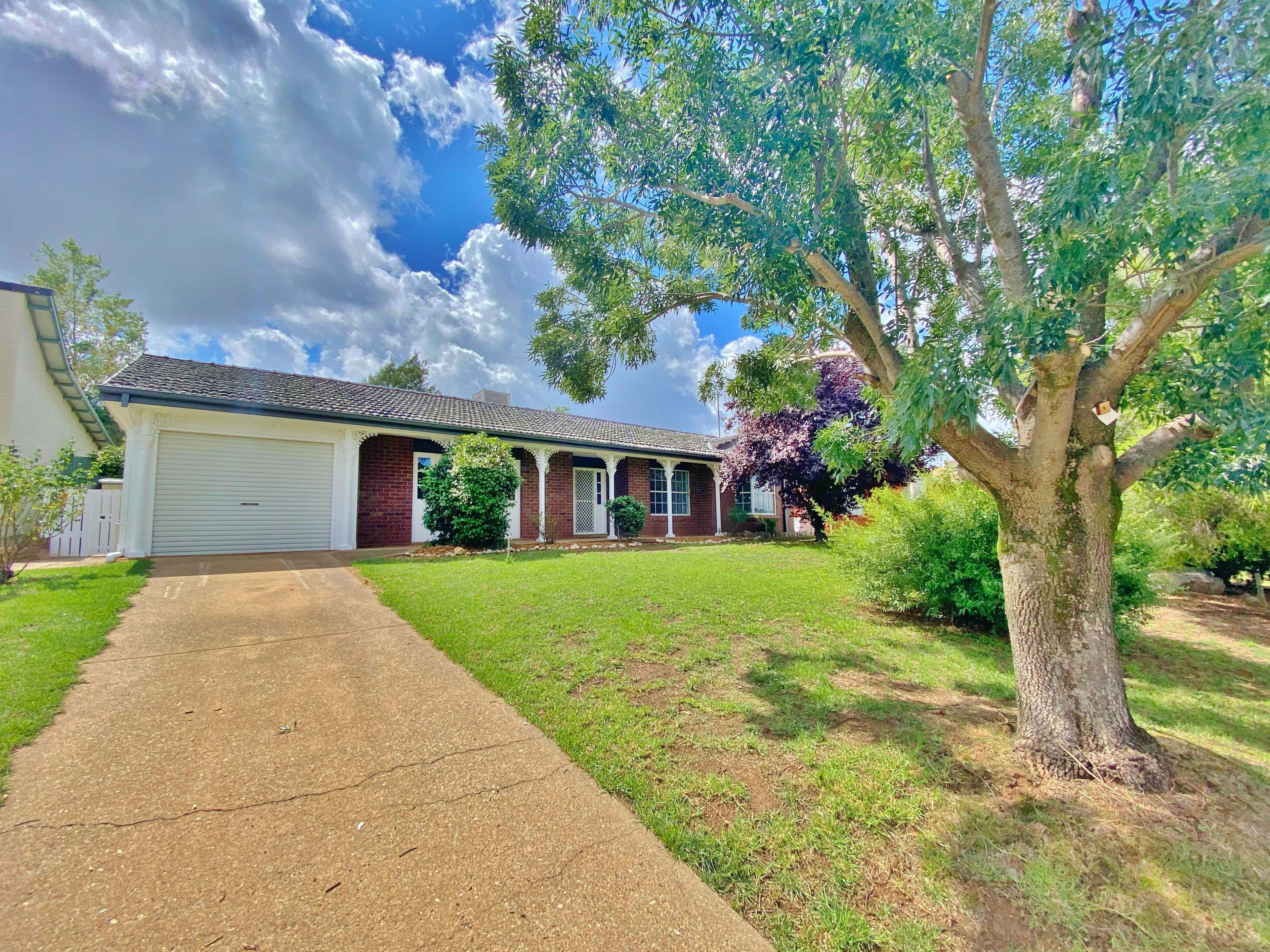 68 Templemore, Young NSW 2594, Young - Image 1