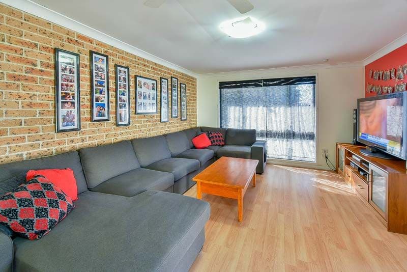 3 Fabian Place, Rosemeadow NSW 2560, Rosemeadow - Thumbnail 2