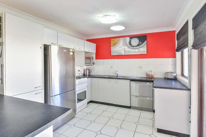 3 Fabian Place, Rosemeadow NSW 2560, Rosemeadow - Thumbnail 3