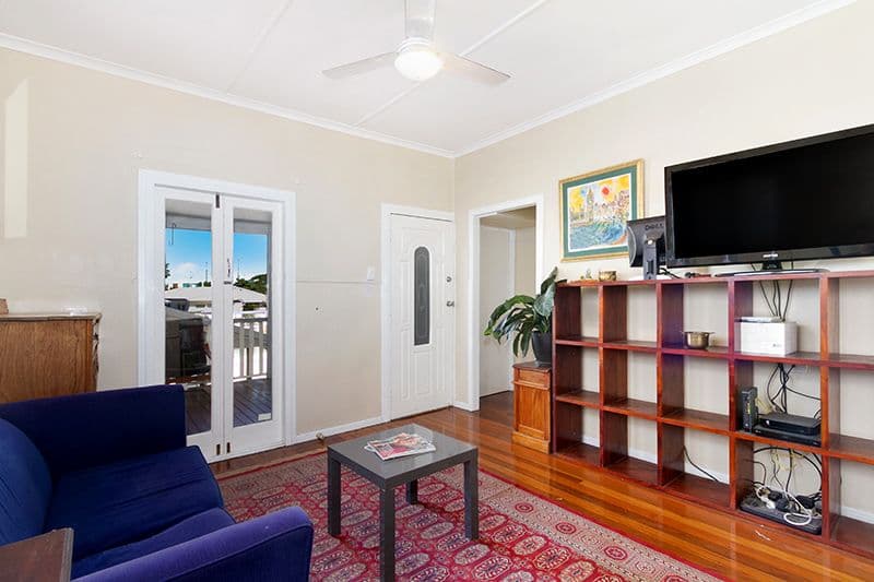 27 Lancelot Street, TENNYSON QLD 4105, Tennyson - Thumbnail 3