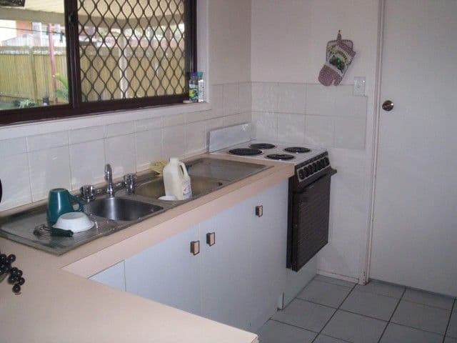 3 Huon Street, CRESTMEAD QLD 4132, Crestmead - Thumbnail 2