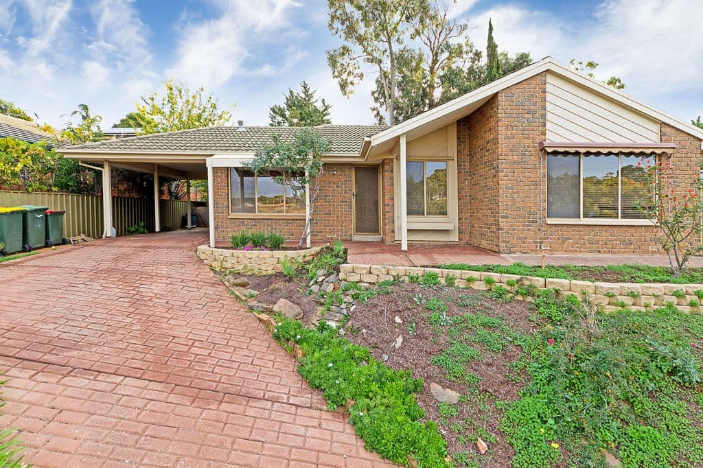 13 Latimer Crescent, TROTT PARK SA 5158, Trott Park - Image 1