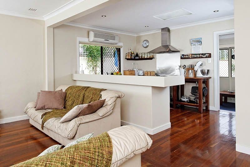 13 Cordelia Avenue, COOLBELLUP WA 6163, Coolbellup - Thumbnail 2