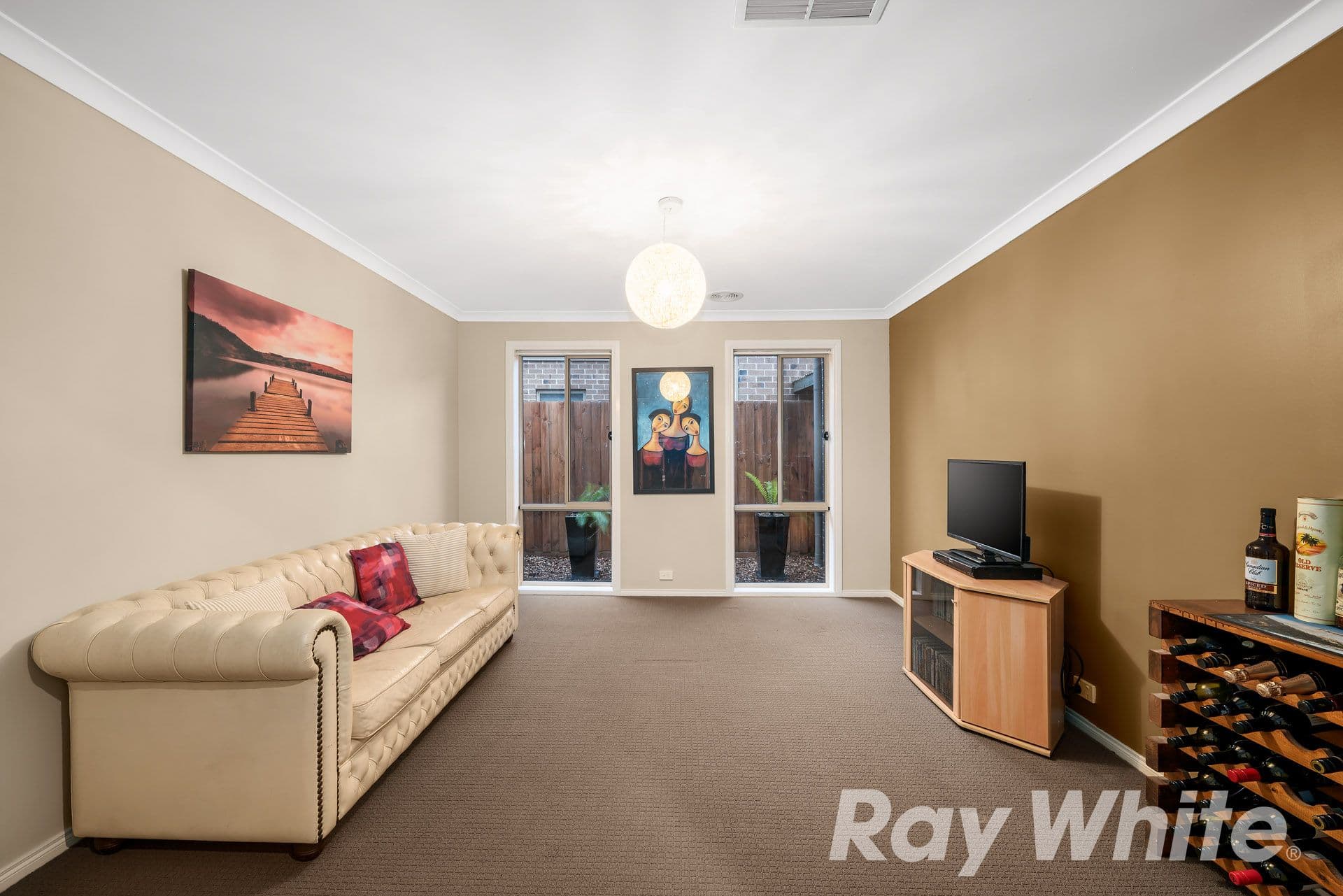 10 ENDURANCE Street, Doreen VIC 3754, Doreen - Thumbnail 2