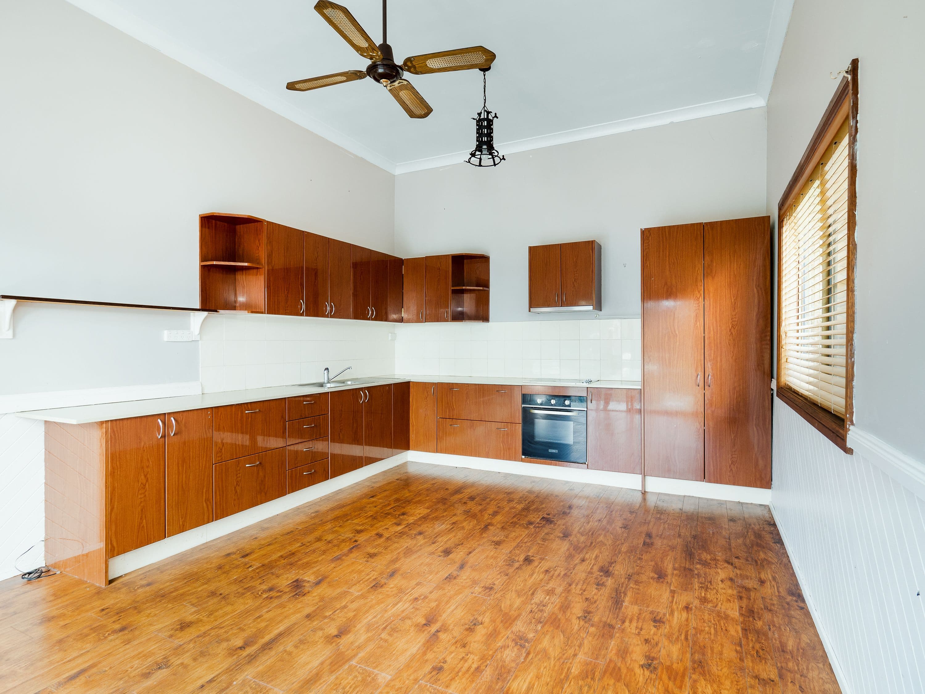 79 Lieutenant Bowen Road, Bowen Mountain - Image 1