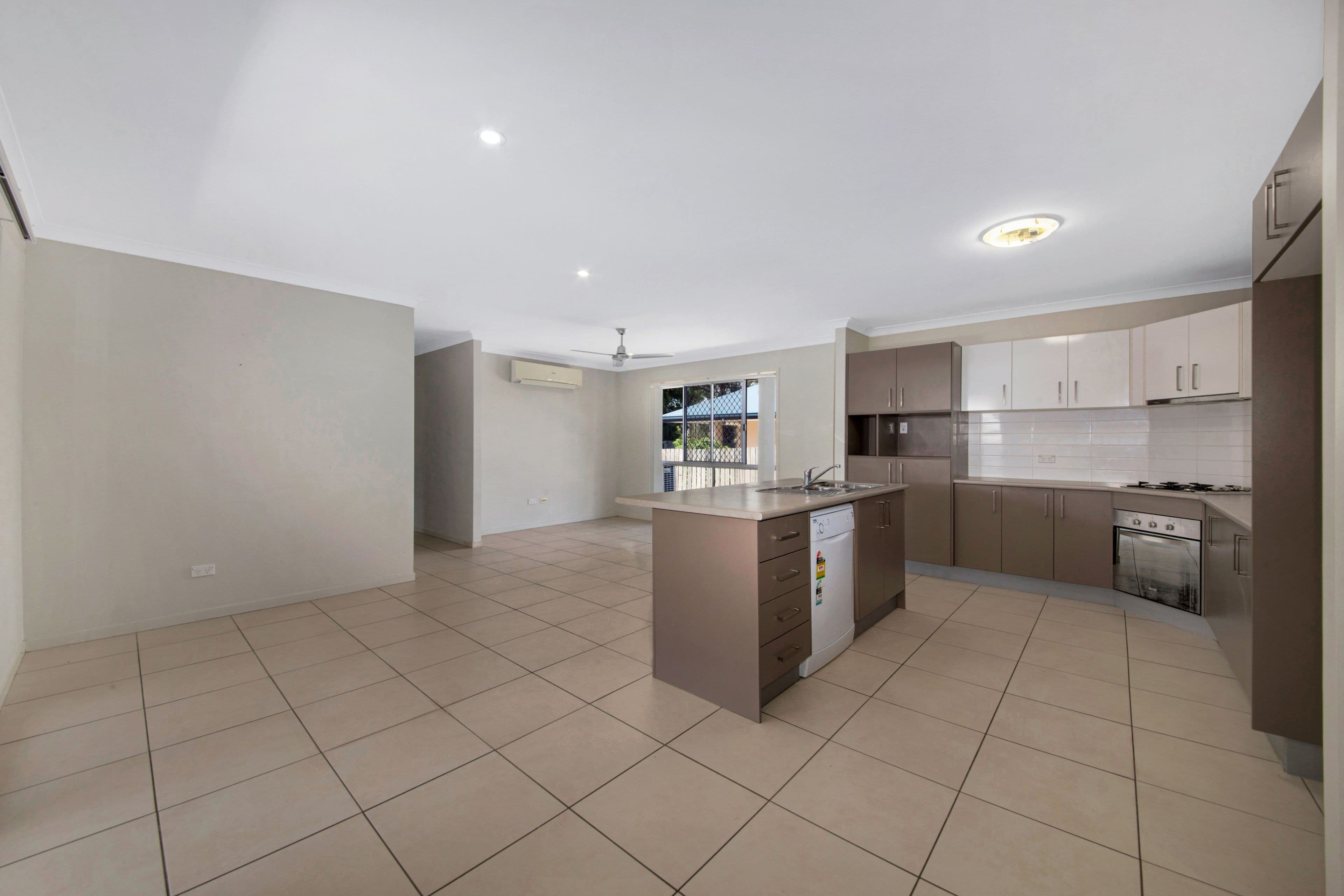 15 Jooloo Court, Kin Kora QLD 4680, Kin Kora - Thumbnail 3