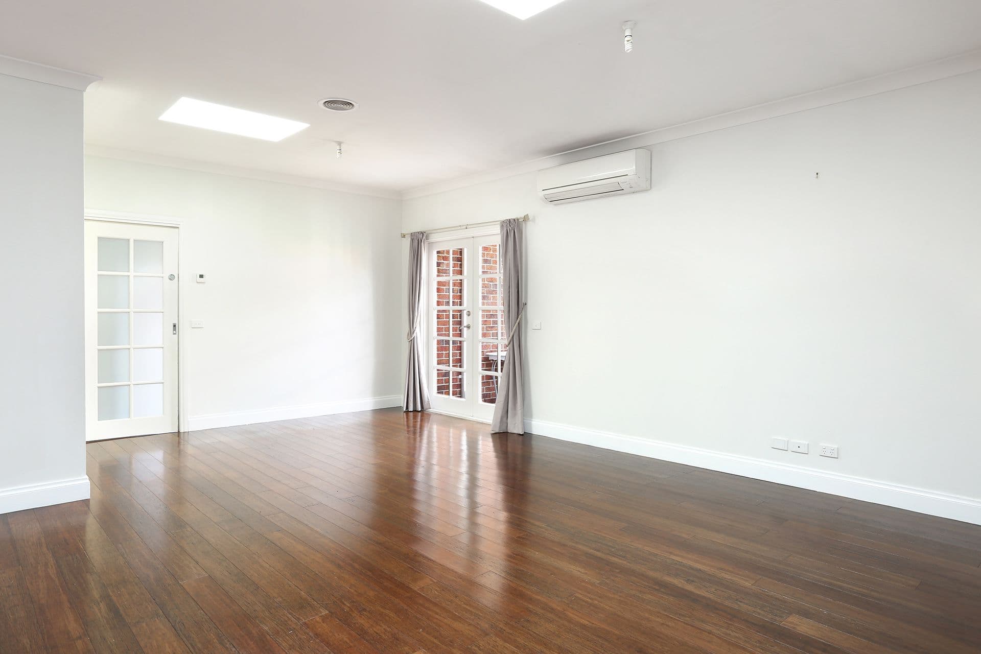 9 Manna Way, Point Cook VIC 3030, Point Cook - Thumbnail 4
