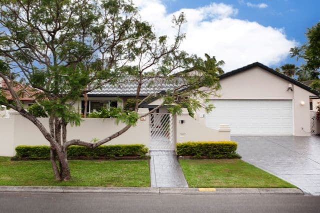 37 Charolais Crescent, BENOWA WATERS QLD 4217, Benowa - Thumbnail 2